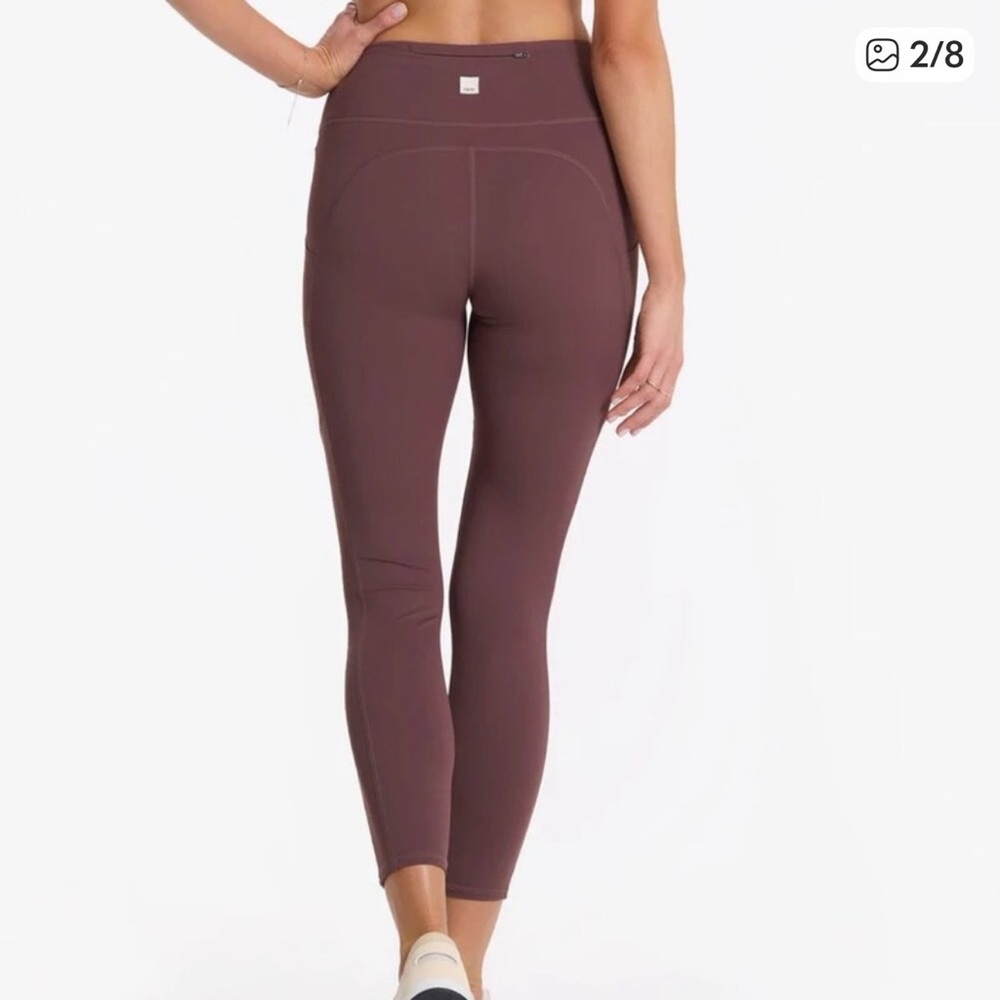 Vuori Stride Leggings Size Small Zipper Back‎ Pocket Burgundy